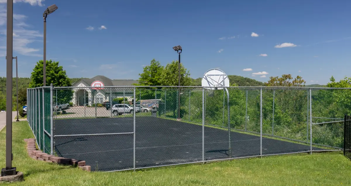 Basketball court at The Ridge, Furnished apartments Morgantown, WV
