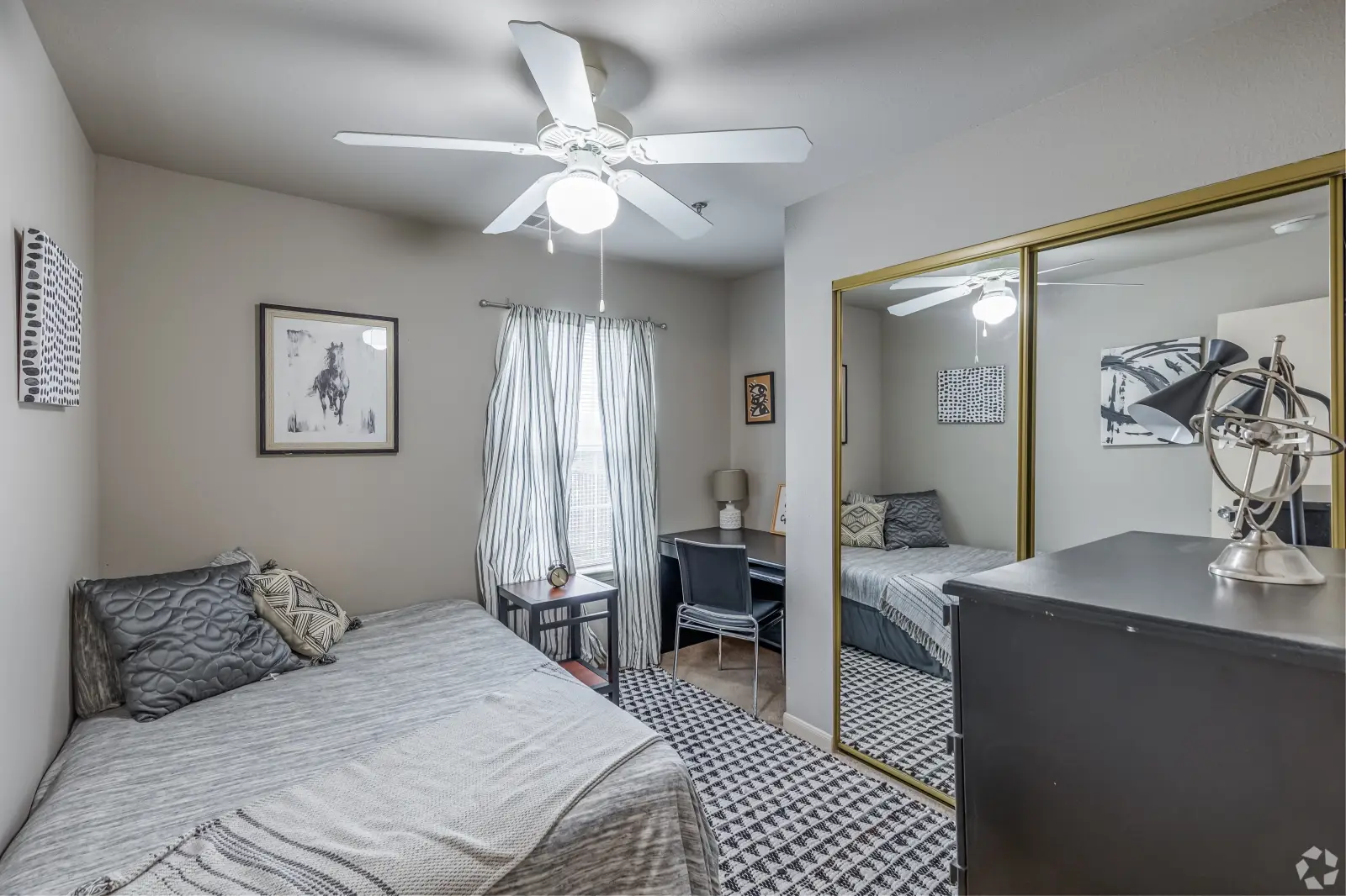 Merced Station Interior 