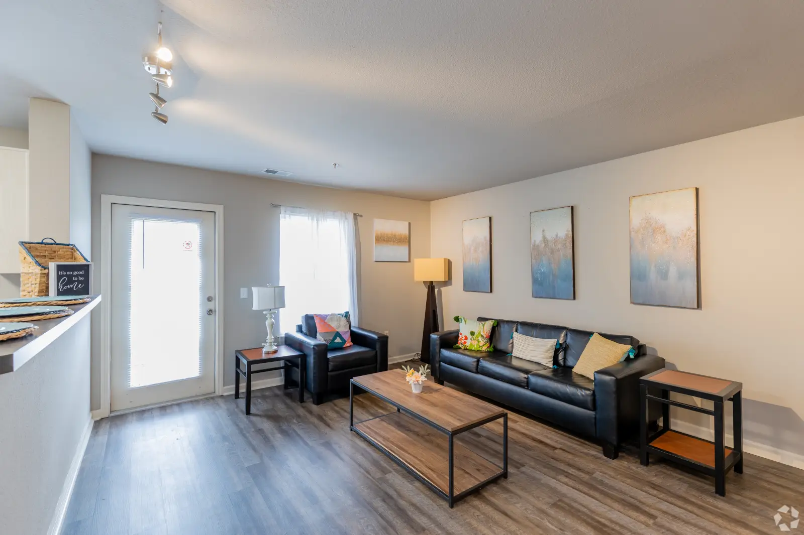 Merced Station Interior 